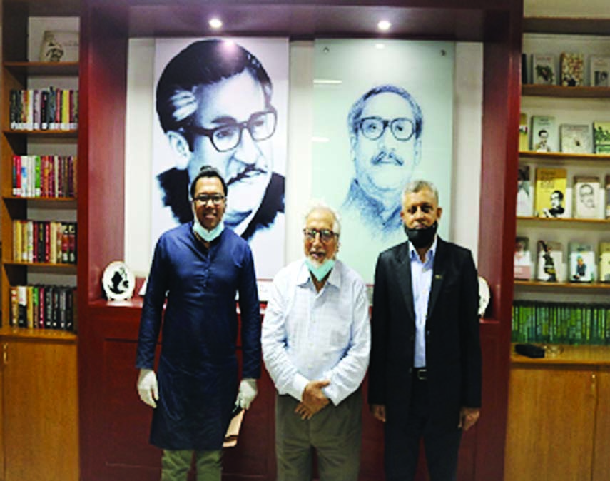 The Country Coordinator of UNV, Dhaka Md.Akhteruddin visits Bangabandhu Research Center, Northern University Bangladesh (NUB) on Saturday. During the visit, he was accompanied by Professor Dr. Anwarul Karim, Adviser, NUB and Executive Director, Bangabandh