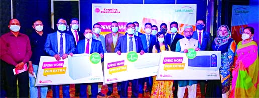 LankaBangla Finance Limited recently organized the award giving ceremony of "Spend More, Win Extra" associated with Esquire Electronics Limited from September 5, 2020 to October 20, 2020. Prizes were awarded among the first 15 honored customers who spen