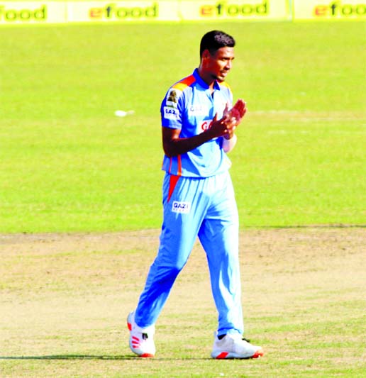 Left-arm pacer Mustafizur Rahman of Gazi Group Chattogram clapping after taking his fourth wicket of Gemcon Khulna during the match of the Bangabandhu T20 Cup Cricket at the Sher-e-Bangla National Cricket Stadium on Saturday.