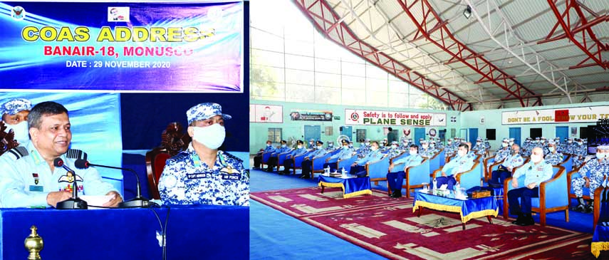 Chief of Air Staff Air Chief Marshal Masihuzzaman Serniabat addresses Congo-bound 320 BAF contingent members at BAF Base Bashar, Dhaka Cantonment on Sunday. ISPR photo