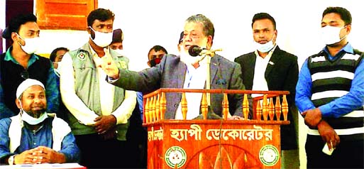 Deputy Speaker Md Fazle Rabbi Miah speaks at a function held in Shaghata Upazila Parishad Auditorium in Gaibandha on Sunday.