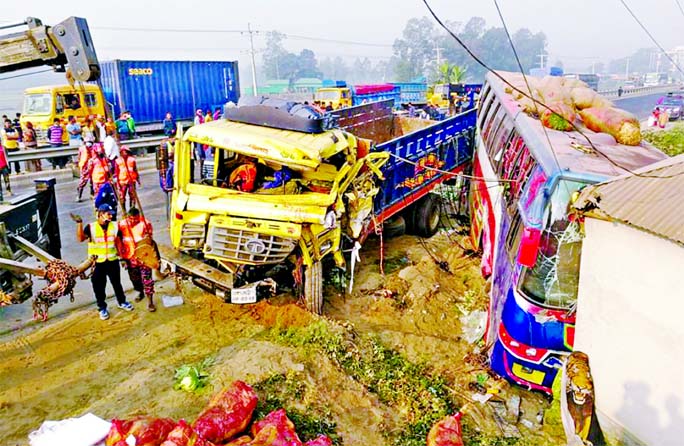 A tragic accident claimed lives of seven people, six of a family, at Mulkandi in the district of Manikganj on Friday when two buses collided head-on on the Daulatpur-Ghior Road. In view of such terrible death sadness descends touching the heart of every