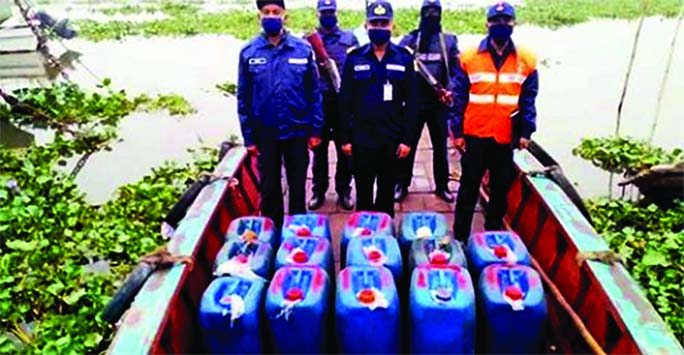 Members of Bangladesh Coastguard (BCG) Mohonpur Outpost led by Petty officer Abdul Matin seized 500 litres of smuggled diesel oil (worth Tk 30 thousand) along with a steelbody boat in the Meghna river at Bahadurpur-Doshani areas in Matlab Uttar Upazila o