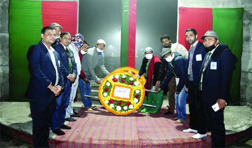 Officials of Rangpur Division and District Administration place wreaths at the Central Shaheed Minar in the city on Wednesday on the occasion of Victory Day