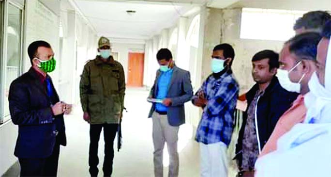 Bijoynagar (Brahmanbaria) Upazila Executive Officer Kazi Mohammad Yasser Arafat conducts a mobile court in the upazilas on Sunday to ensure mandatory wearing of masks in compliance with government guidelines amid the second wave of coronavirus infection