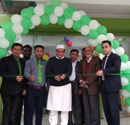 Samsul Alam Bhuiyan Rakhil, prominent businessman, recently inaugurated a new showroom of Minister-Myone Group at Shibpur in Narsingdi as chief guest. Senior officials of the company and local elites were also present.