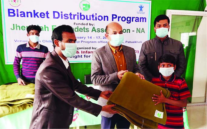 Blankets were distributed among over 735 cold-hit people at a ceremony in Patuakhali's Bauphal upazila on Thursday jointly arranged by DCI and RSC at the RSC's office with financial support from Jhenidah Ex-cadet Association. UNO Jakir Hossain was chief