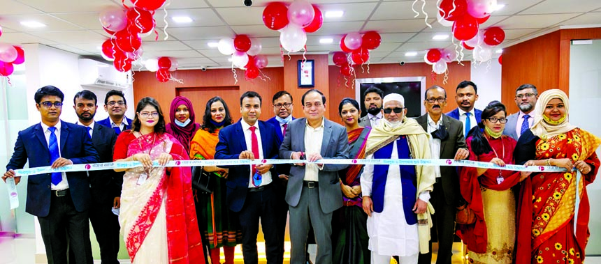 M Fakhrul Alam, Managing Director of ONE Bank Limited, inaugurating its sub-branch at Darus Salam Road in Mirpur-1 in the city on Thursday. High officials of the bank and local elites were also present.