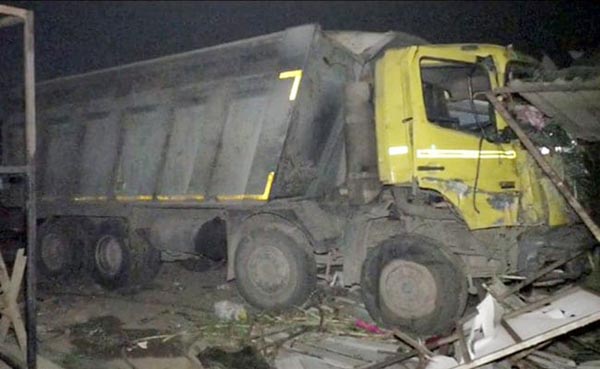 Kosamba Accident: A dumper truck ran over the sleeping labourers killing 12 on the spot.