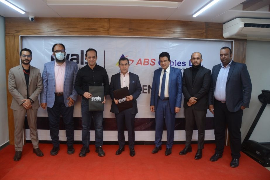 Kausar Zaman Bappi, Managing Director of ABS Cables Limited and Mohammad Rassel, Managing Director & CEO of E-valy.com Limited, exchanging agreement signing document at Evaly's head office in the city recently. Under the deal, Evaly's esteemed customers