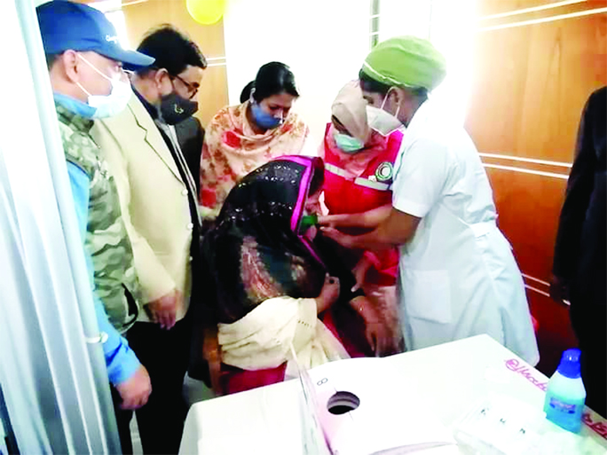 Dr. Syeda Zakia Noor Lipi, MP, took the first shot of coronavirus vaccine on Sunday at Syed Nazrul Islam Medical College Hospital in Kishoreganj.