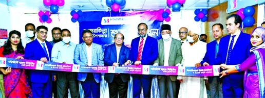 Anwar Uddin, Deputy Managing Director of Southeast Bank Limited, inaugurating the bank's Anderkilla Uposhakha at K.B. Orchid Plaza under Kotwali Thana of Chattogram recently. Jasim Uddin Chowdhury, Chairman and Publisher of Dainik Purbokone, Mohammed You