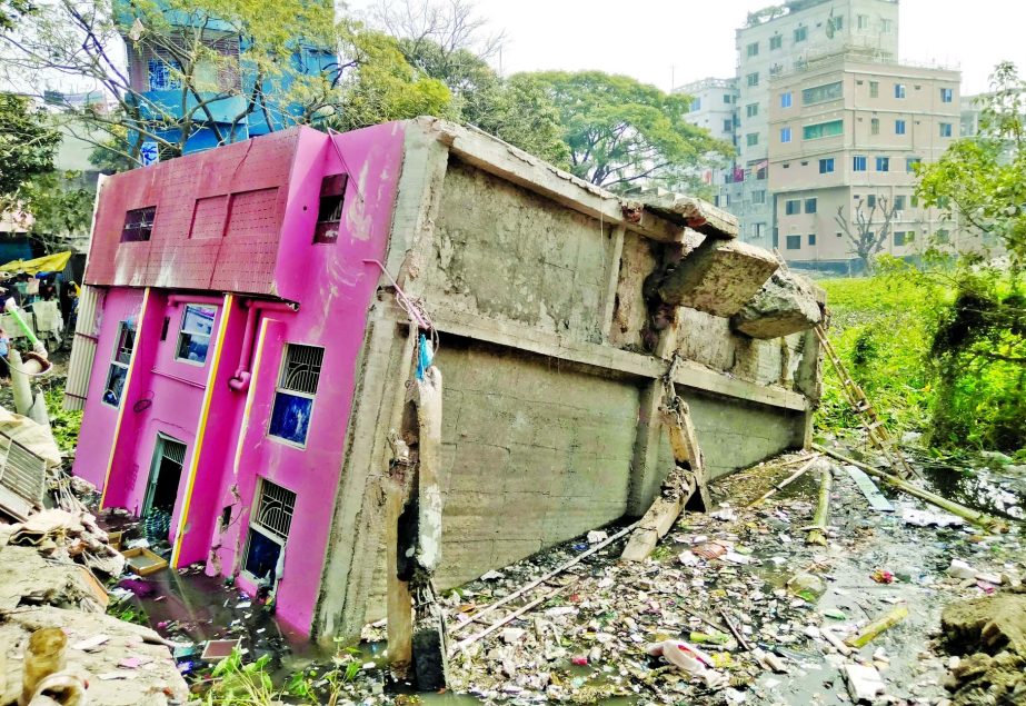 A three-storey building in Dhaka's Keraniganj collapsed into a swamp on Friday.