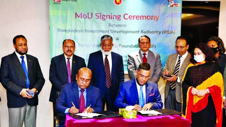 Md Mosharaf Hossain, Executive Member of Bangladesh Investment Development Authority (BIDA) and Professor Mashud A Khan, founder Chairman of Better Bangladesh Foundation (BBF), signed a MoU for attracting more Foreign Direct Investment (FDI) at BIDA head