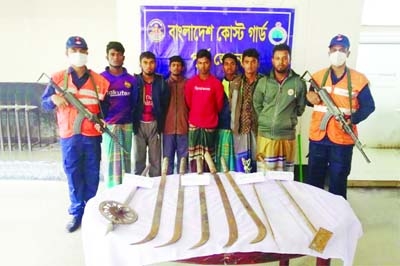Bangladesh Coast Guard detained seven suspected pirates from Meghna river at Raipur upazila in Laxmipur district early Friday.