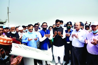 State Minister for Water Resource Jahid Faruk inaugurates a moral namely 'Mujib Darshon' built by Bangladesh Water Development Board at Sirajganj Hard Point on Sunday.