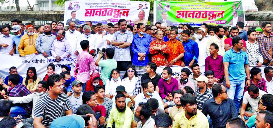 BNP Secretary General Mirza Fakhrul Islam Alamgir addresses a rally organised by the party's Dhaka Mahanagar North and South Unit in front of the Jatiya Press Club on Thursday to realize its various demands including repeal of Digital Security Act.