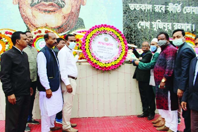 On the occasion of the historic 7 March, the major administrative organs of Rangpur district paid tribute to Father of the Nation Bangabandhu Sheikh Mujibur Rahman. Mayor of City Corporation Mostafizur Rahman Mostafa first gave a wreath on Sunday morning