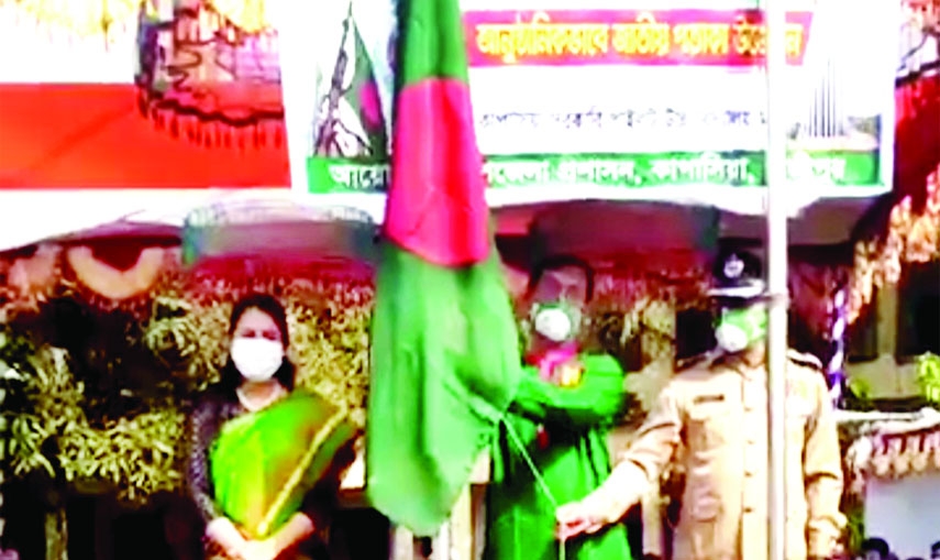 The Golden Jubilee of Independence and National Day 2021 was celebrated with due dignity at Kapasia in Gazipur on Friday. On the occasion, the national flag was hoisted and the national anthem was played at the Kapasia Government Pilot High School ground