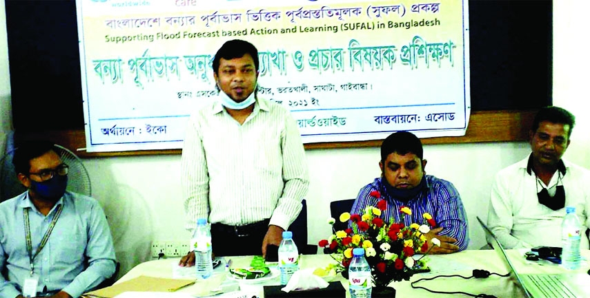 Shaghata (Gaibandha) Upazilla Nirbahi Officer Mohiuddin Jahangir presents his presidential speech at the inauguration of a training on precaution, explanation and publicity of flood and its consequence held at the upazilla on Thursday.