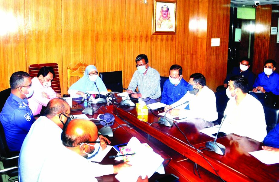 State Minister for Labour and Manpower Begum Monnujan Sufian speaks at a tripartite council meeting held at Shrom Bhaban in the capital on Sunday.