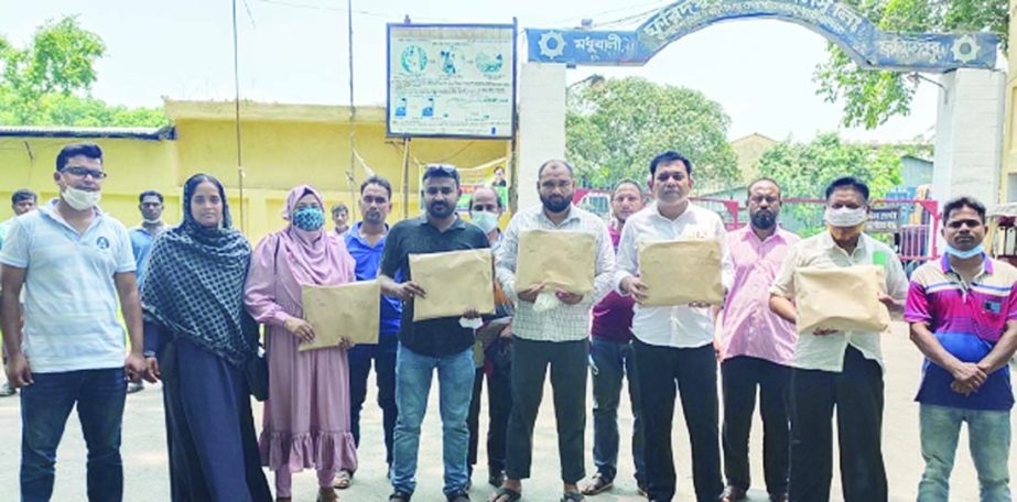To continue the production of Faridpur Sugar Mills leaders of the Labour Union, sugarcane farmers and workers and employees of the mill submmit a memoranda to the Prime Minister on Wednesday.