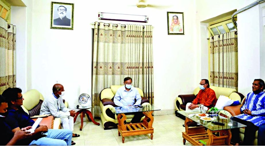 Leaders of Bangladesh Federal Union of Journalists call on Information and Broadcasting Minister Dr. Hasan Mahmud at the latter's residence in the city on Saturday.