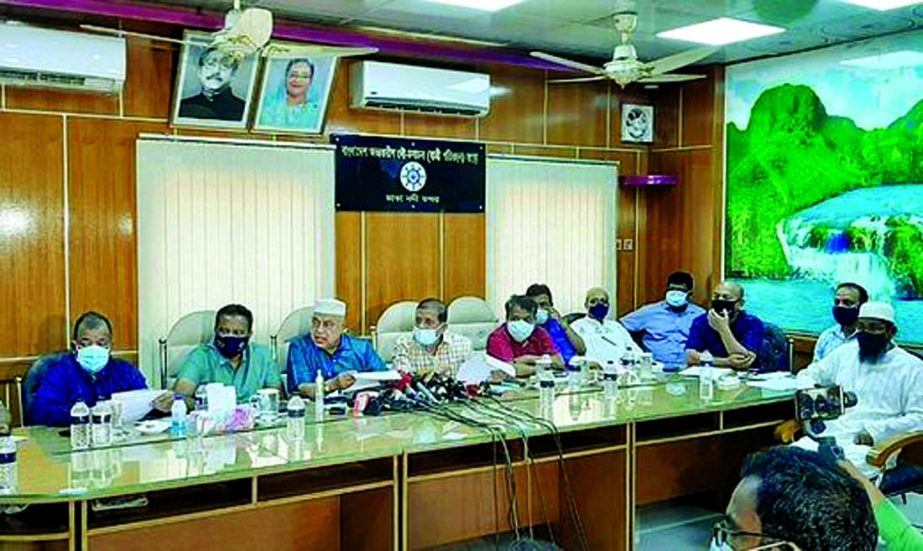 Bodiuzzaman Badal, Senior Vice-President of Bangladesh Inland Waterways (Passenger Carriers) Association, a platform of passenger carrying vessel owners, reading the written statement at the press briefing held at Sadarghat on Saturday demanding to allow