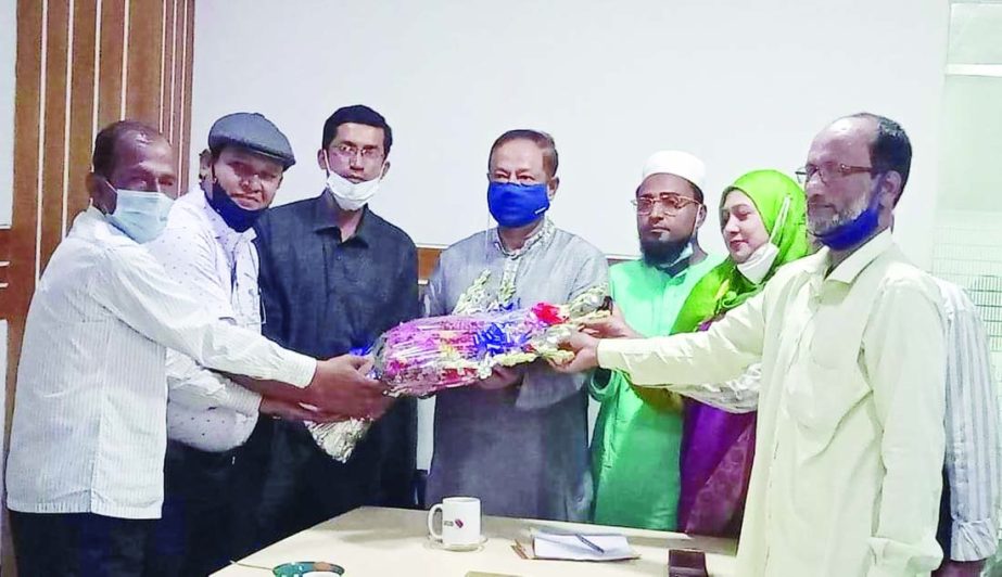 Jatiya Party Presidium Member and Feni District Jatiya Party Adviser Lt. Gen. Masud Uddin Chowdhury, MP meets the leaders of Daganbhuna Upazila Jatiya Party at his Dhaka office on Tuesday. During this time, he gave them important instructions on various o