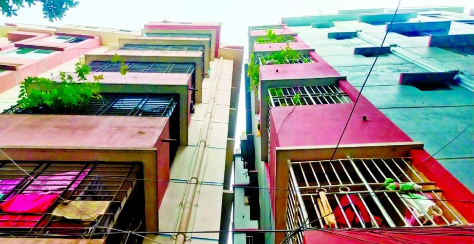 Two buildings at Ward 8 of Pathantula area tilt after four successive mild earthquakes rocked Sylhet on Saturday.