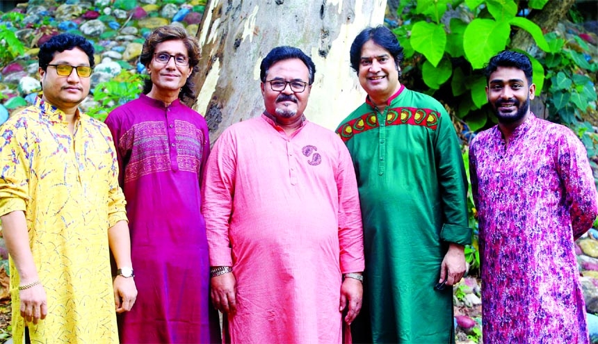 Anirban Sarkar, Rabindranath Pal, Bishwajit Sarkar Bishu, Pallab Sanyal and Apurba Deb (from left to right)