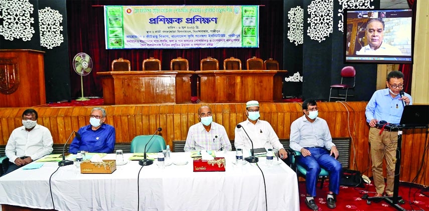 BARI Director General Dr Md. Nazirul Islam as chief guest speaks at the inaugural session of a training workshop titled 'Insects and diseases management by using bio pesticides based technology in fruits and vegetables' held at the BARI Kazi Badrudduza
