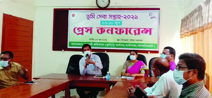 UNO Hatibanda, Lalmonirhat Samiul Amin speaks at a press conference on the occasion of 'Land Service Week' held at the Upazila Conference room on Sunday.