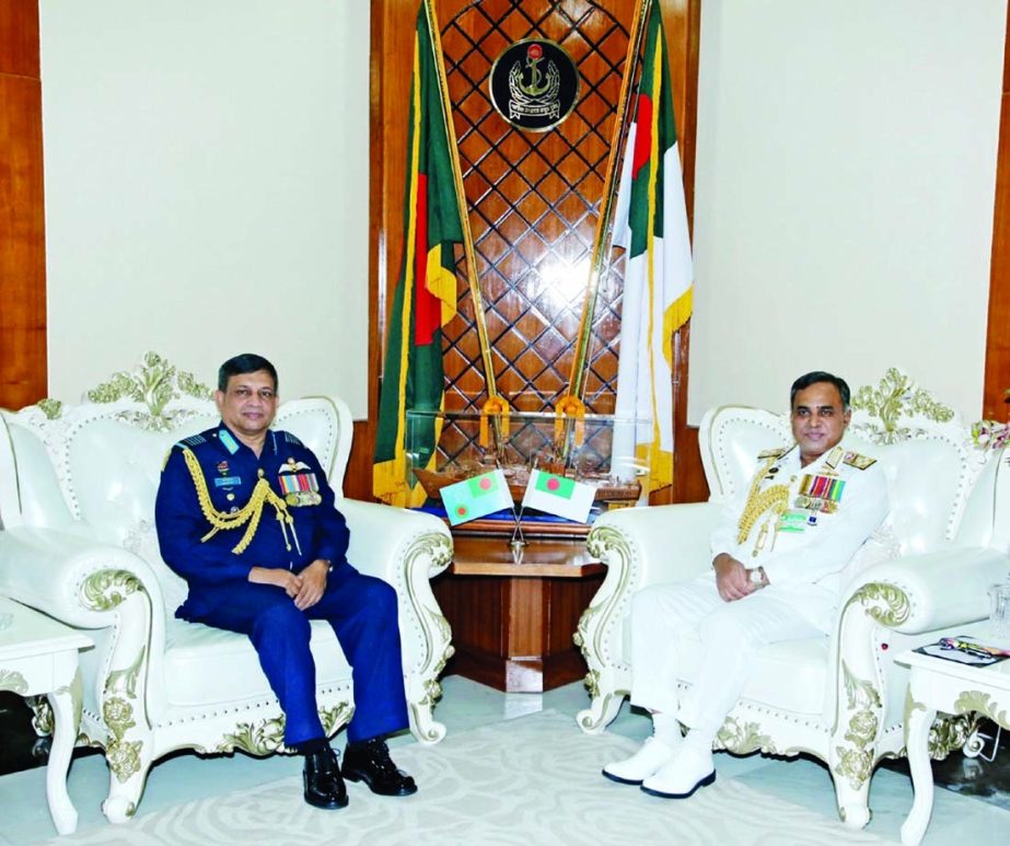 Chief of Air Staff Air Chief Marshal Masihuzzaman Serniabat pays a farewell call on Chief of Naval Staff Admiral M Shaheen Iqbal at the Navy Headquarters in the city on Tuesday. ISPR photo