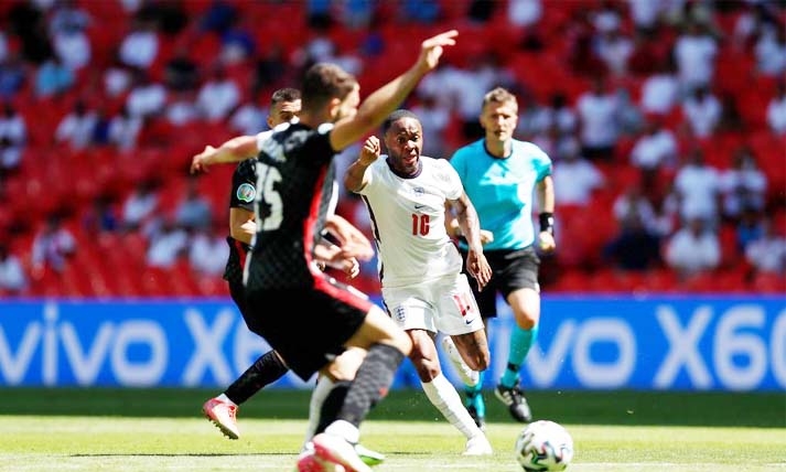 England's Raheem Sterling (2nd right) competes during the Group D match between England and Croatia at the UEFA Euro 2020 Championship in London, Britain on Sunday.