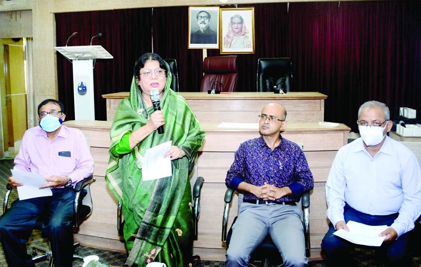 Chittagong University Vice-Chancellor Prof Dr Shireen Akter speaks at a press conference to present the outcome of a research on genome sequencing of 42 samples of Covid-19 patients held at the administrative building of the university on Monday.