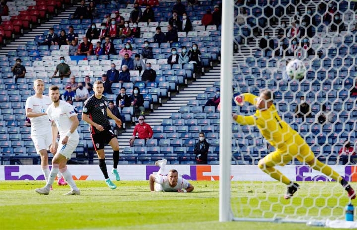 Croatia's Ivan Perisic (3rd left) scores during their Uefa Euro 2020 match against Czech Republic in Glasgow on Friday.