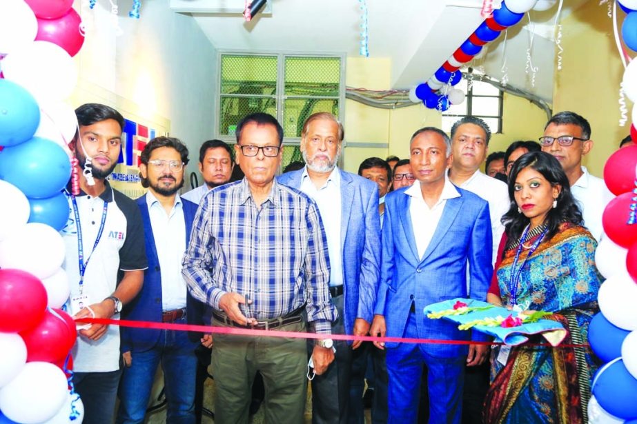 Engr. M Iqbal Mahmud, Managing Director along with Ashrafuddowla, Executive Director of Aziz Trade and Engineering Limited, inaugurating a modern show room of the company to showcasing high quality HVAC and Refrigeration Equipment at BB Plaza in the capit