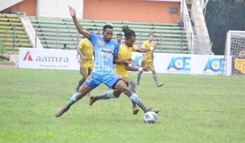 An exciting moment in the second leg match of the Bangladesh Premier League Football between Dhaka Abahani Limited and Chittagong Abahani Limited at the Bangabandhu National Stadium on Thursday.