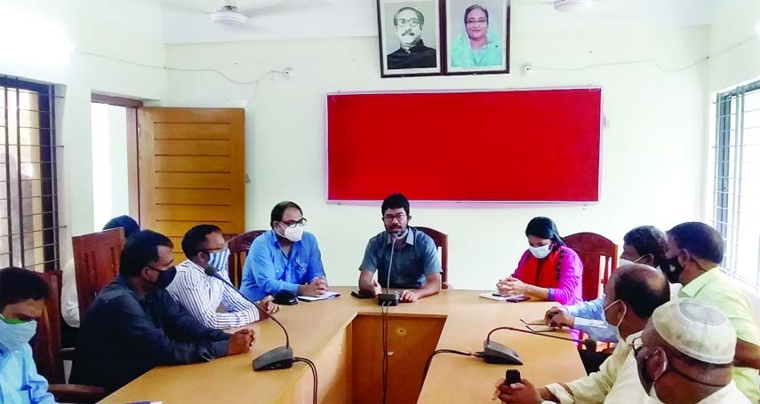 Upazila Nirbahi Officer of Pabna Chatmohor Md. Shaikat Islam speaks at a meeting about raising public awareness regarding corona virus in the Conference Room of the upazila on Thursday.