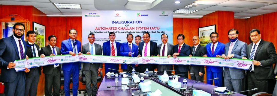 Mercantile Bank Limited (MBL) launches the Automated Challan System (ACS) at the bank's head office in the capital recently. Ahmed Jamal, Deputy Governor of Bangladesh Bank, inaugurated the service as chief guest while Md. Quamrul Islam Chowdhury, Managi