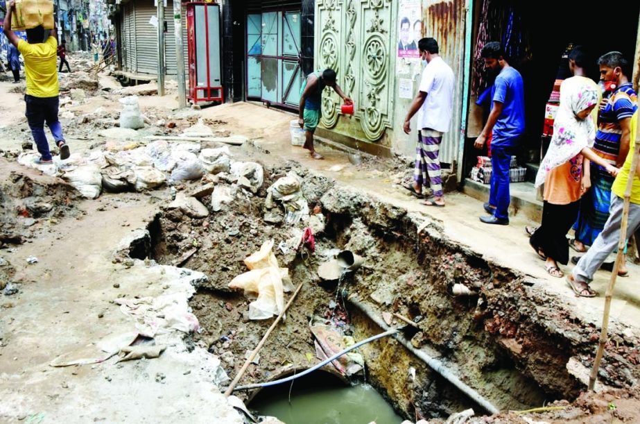 Commuters bear untold sufferings for the digging of city roads. The snap was taken from Aga Sadek Road on Monday.