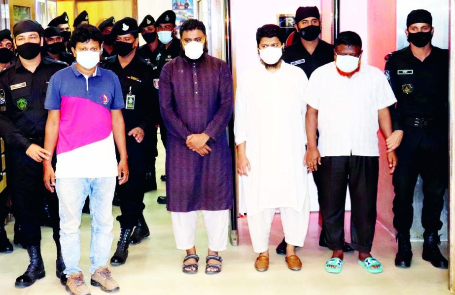 RAB-2 detains 4 persons including leader of hospital and ambulance broker gang Mamun conducting raid in the city's Mohammadpur area on Wednesday.