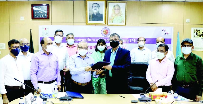 Chairman of BCSIR Prof Dr.Aftab Ali Shaikh and Vice-Chancellor (VC) of Sher-e-Bangla Agricultural University Prof Dr.Shahidur Rashid Bhuiyan, among others, were present at a MoU signing ceremony between BCSIR and the university in the meeting room of BCSI