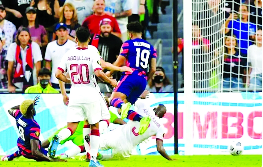 Gyasi Zardes (left) of USA scores the go-ahead goal during the USA's 1-0 win over Qatar in the CONCACAF Gold Cup semi-finals in Texas on Thursday.