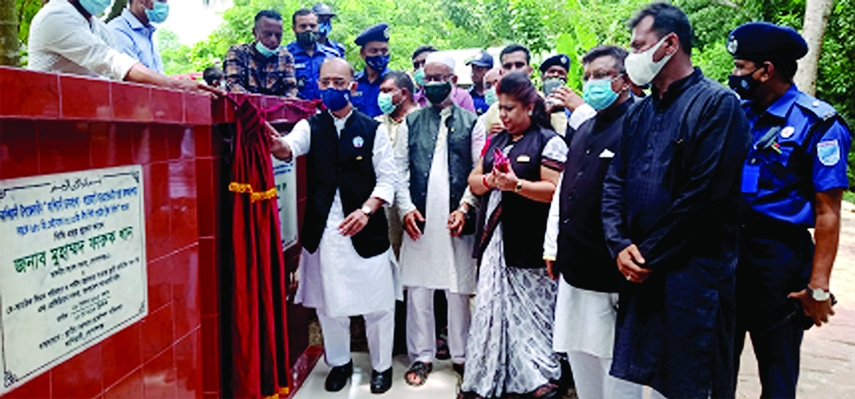 Faruk Khan, MP from Gopalganj-1 on Monday inaugurates the 50-meter Garder Bridge on Barashia River connecting Kashiani to Alfadanga.