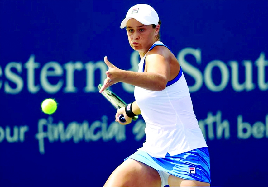 Ashleigh Barty returns a shot during her match against Barbora Krejcikova (not pictured) during the Western and Southern Open at the Lindner Family Tennis Center on Friday.