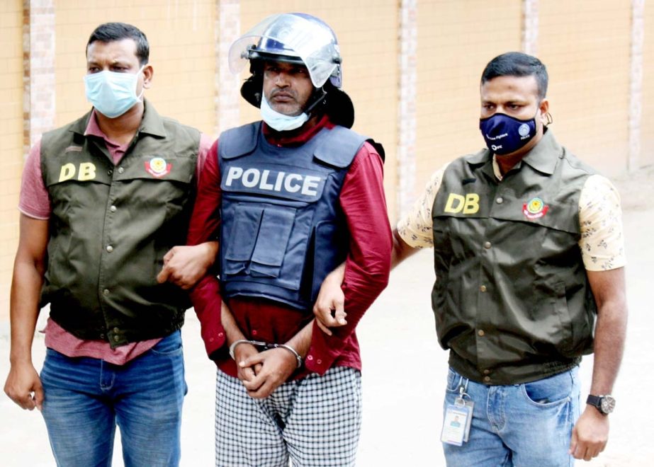 DB Police arrested of Kolaroa thana JCD joint secretary general, Arifur Rahman Ranju from Hazaribagh area in the capital on Friday night in connection with the attack on the then opposition leader Sheikh Hasina in Satkhira.