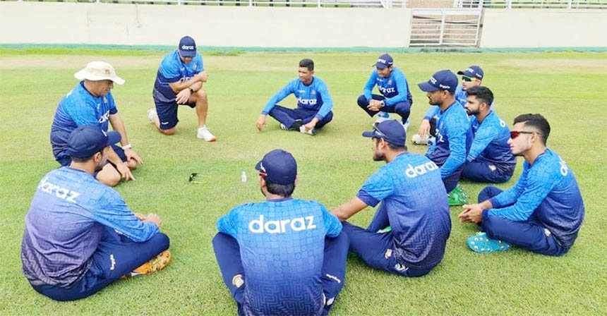 Head Coach of Bangladesh Cricket team Russell Domingo (second from left) giving tips to the members of Bangladesh Cricket squad at the Sher-e-Bangla National Cricket Stadium in the city's Mirpur on Friday.