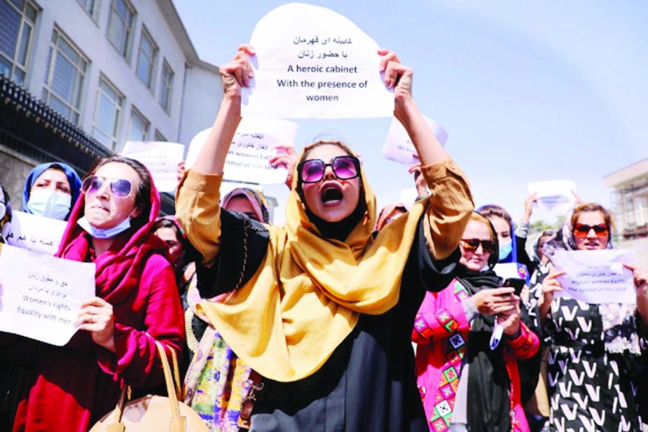 Afghan women's rights defenders and civil activists protest to call on the Taliban for the preservation of their achievements and education under the new government, which is expected to be announced soon Agency photo